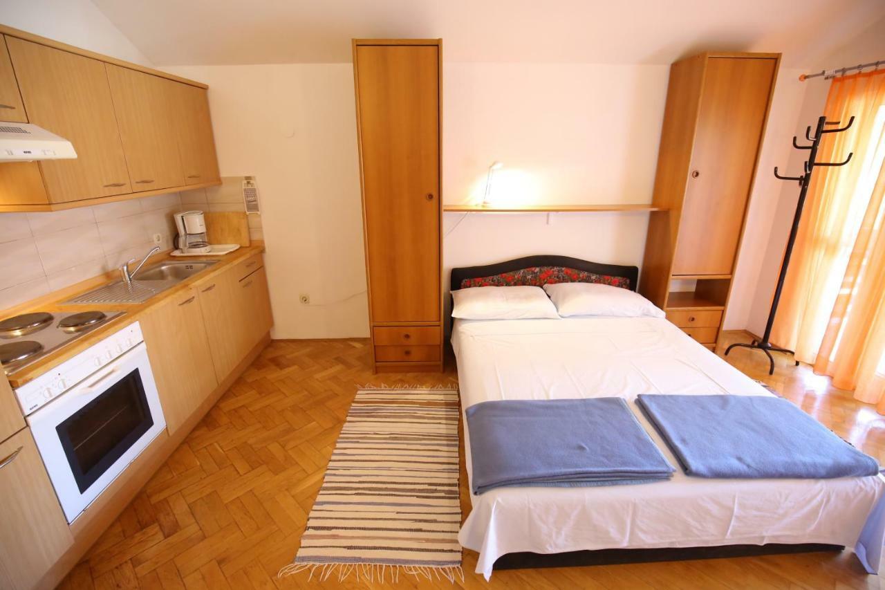 Apartments Paleka Petrčane Exterior foto