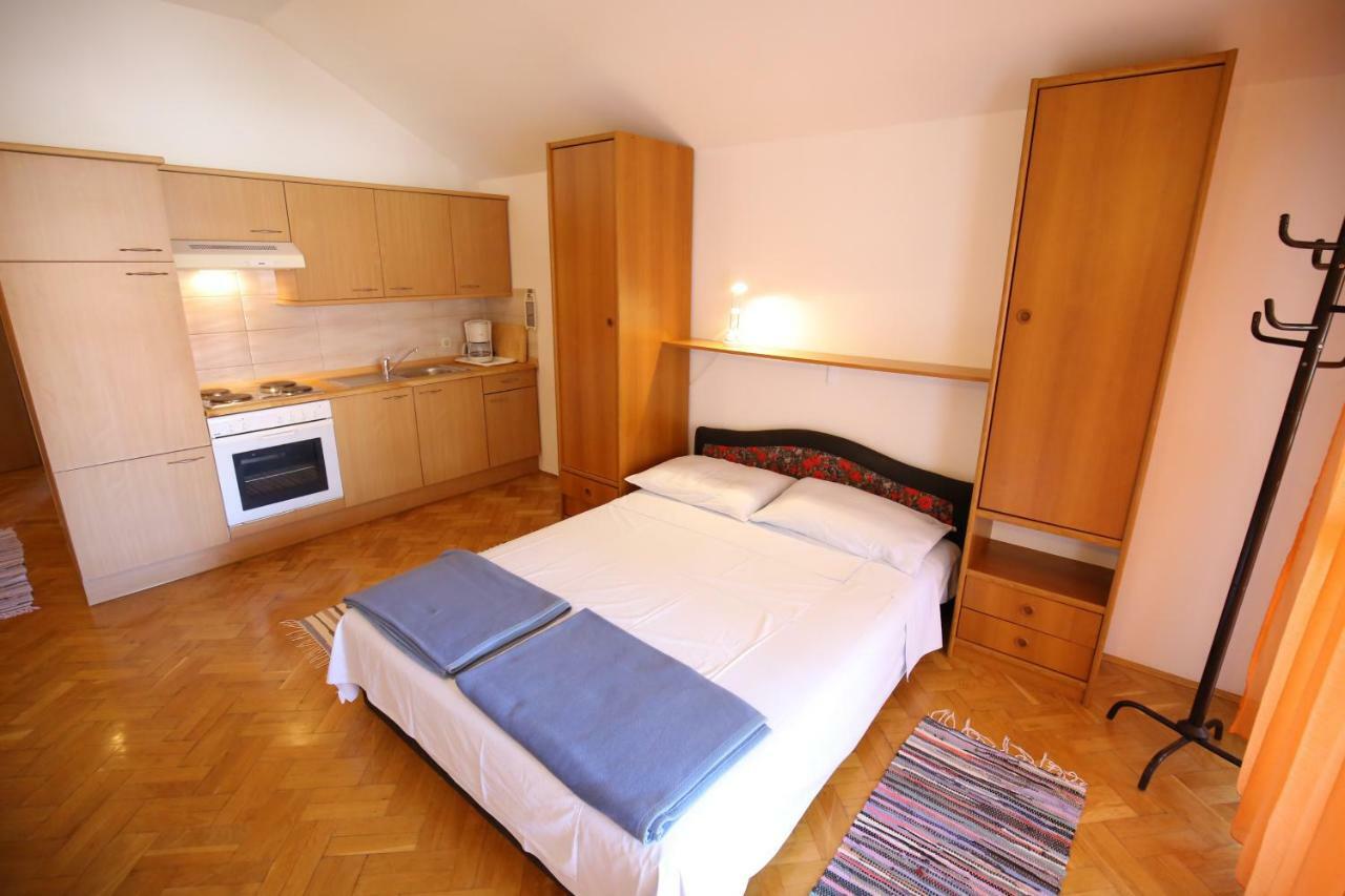 Apartments Paleka Petrčane Exterior foto