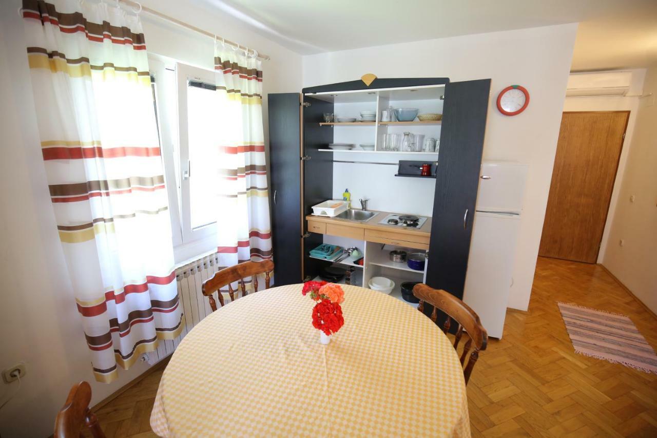 Apartments Paleka Petrčane Exterior foto